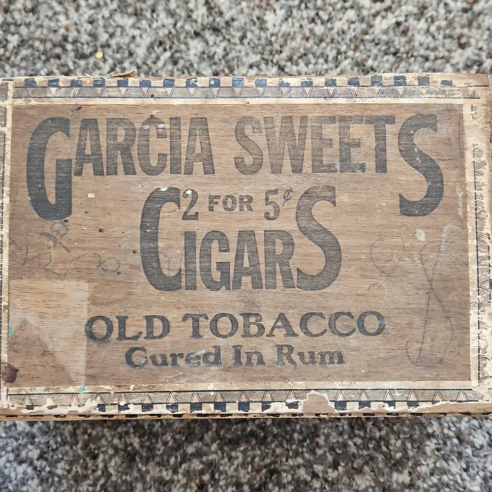 Vintage Rustic Garcia Sweets Wooden Cigar Box - Picture 2 of 8